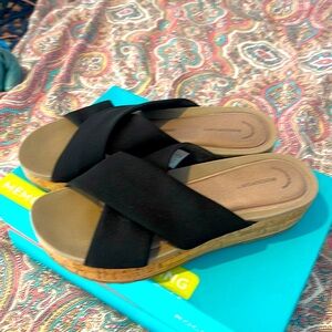 Rockport memory foam cushioning Adiprene by adidas black stretch slides w box